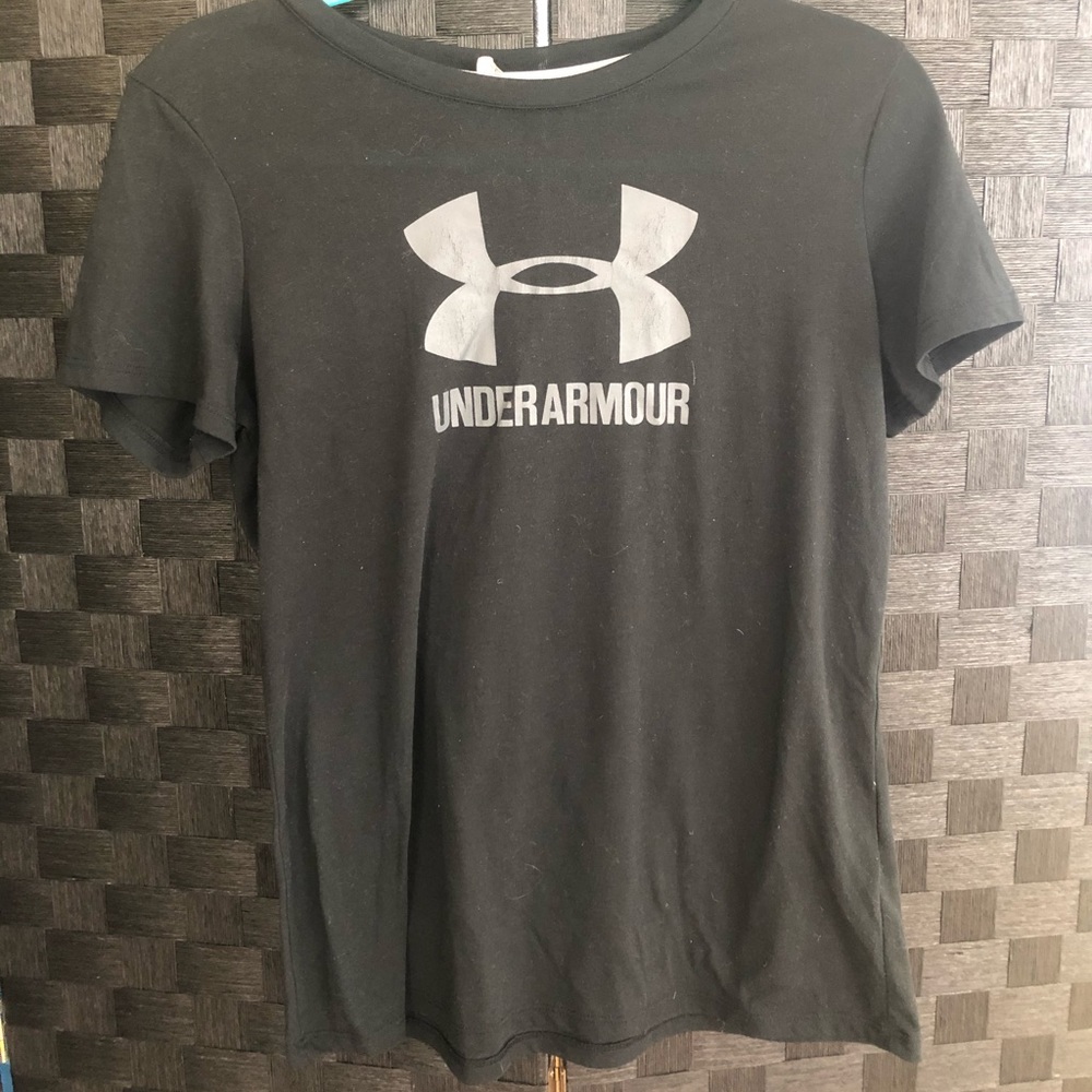 Black Under Armour TShirt